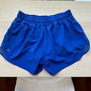 Lululemon Hotty Hot Low Rise Short 4"